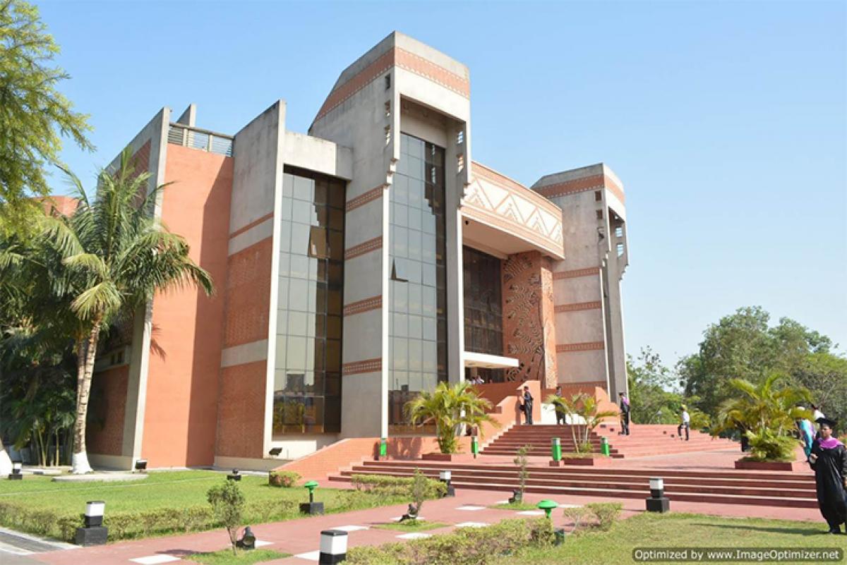 IIM Kolkata announces EPLM Programme in collaboration with Hughes Global Education India